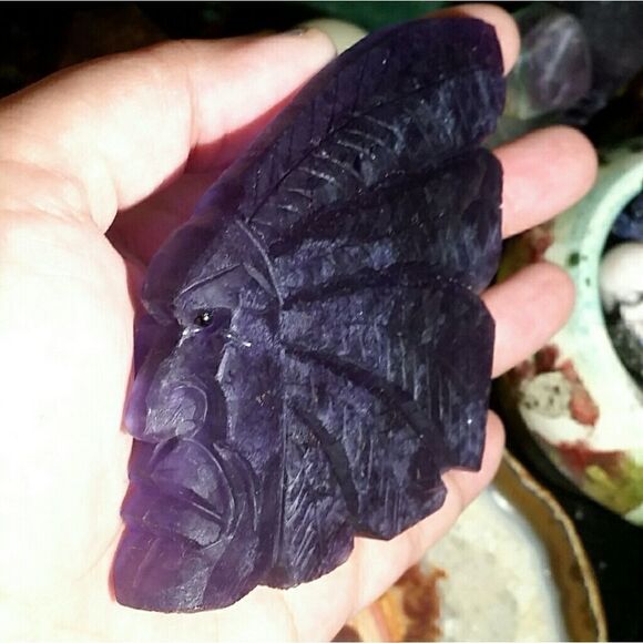 343g Fluorite Native American Headdress Totem - Picture 2 of 6